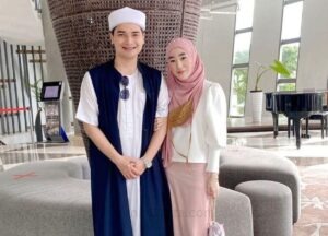 Larissa Chou Luncurkan Brand X Modest Fashion Indonesia - DuniaWarta.com