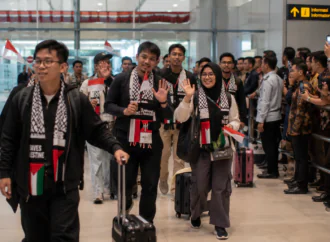Sembilan WNI yang Dibebaskan Israel Dijadwalkan Tiba Besok di Indonesia