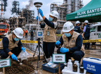DLHK Banten Ambil Sampel Udara dan Tanah Pascaledakan Pabrik Cilegon