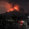 Gunung Semeru Kembali Erupsi Malam Ini, Awan Panas Guguran Capai Jarak 2 Kilometer