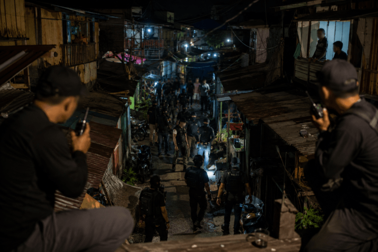 Bareskrim Bongkar Kampung Narkoba Samarinda, Dijaga Puluhan Pengawas Pakai HT