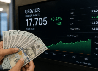 Dolar AS Tembus Rp17.700, Rupiah Kembali Tertekan di Pasar Pagi