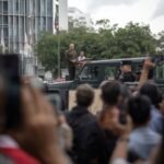 Menjelang Eksekusi Hotel Sultan, Kivlan Zen Tampil di Atas Mobil Komando saat Aksi Massa