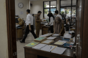 Lantik Delapan Pejabat Baru, Gus Ipul Ingatkan Integritas Jadi Modal Utama Layani Masyarakat