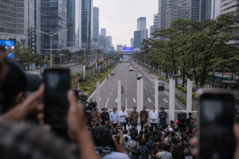 Pramono Resmikan Wajah Baru Jalan Rasuna Said, Tiang Monorel yang Mangkrak Akhirnya Hilang